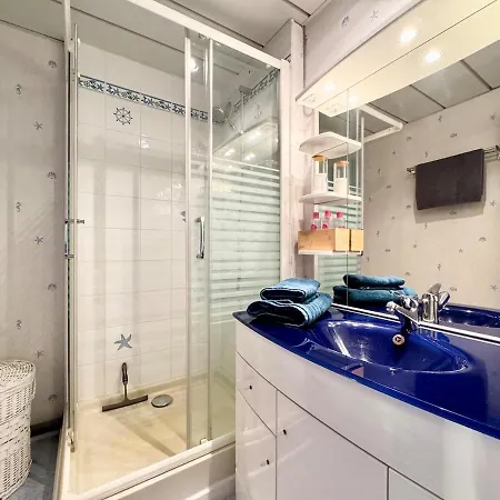 Apartmán A La - *
